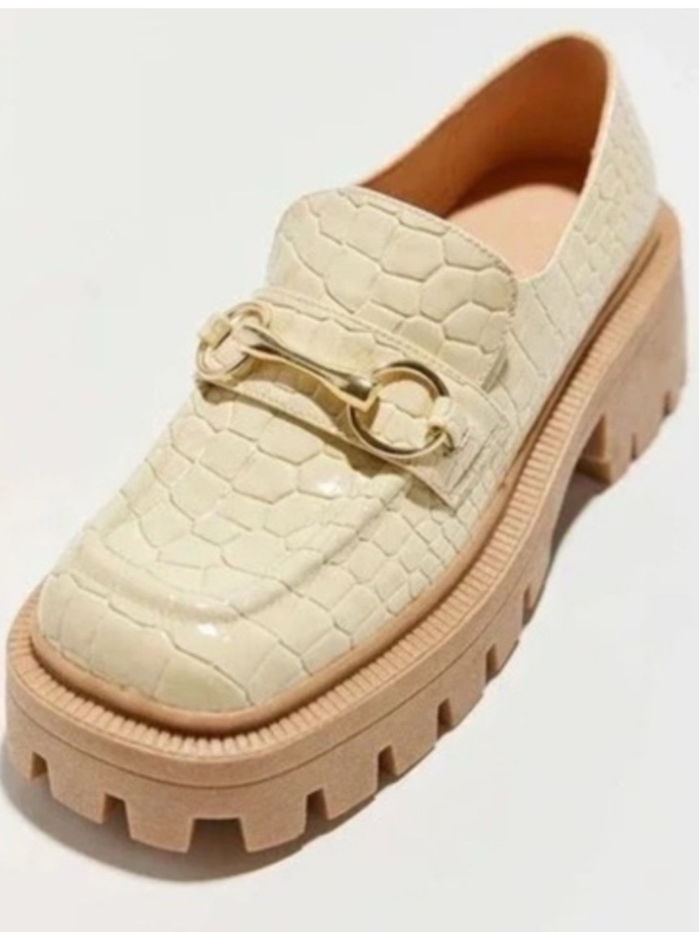 Urban Outfitters Boca Lug Loafers Cream Croc-Embossed Size 7